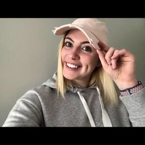 Meet your Posher, Keri